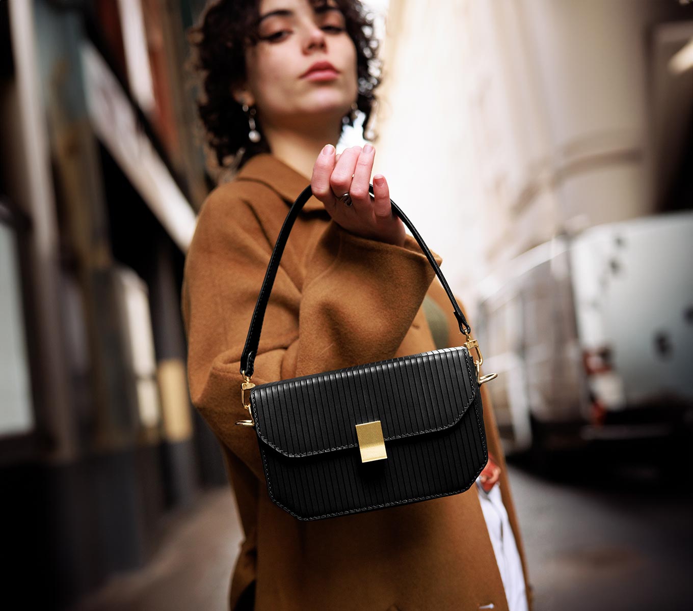 The Harlow Shoulder Bag - Craftsmanship Refined in Every Detail – NAPPA 