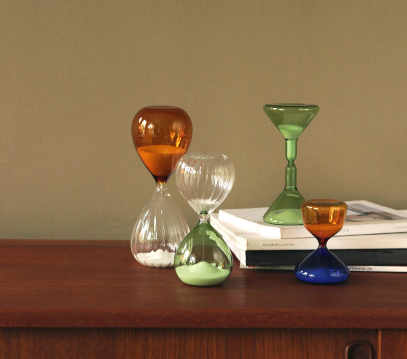 CALLISTO HOUR GLASS