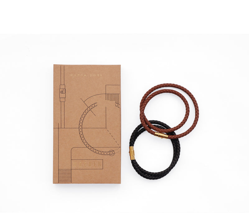 WREATH LEATHER WRISTBAND