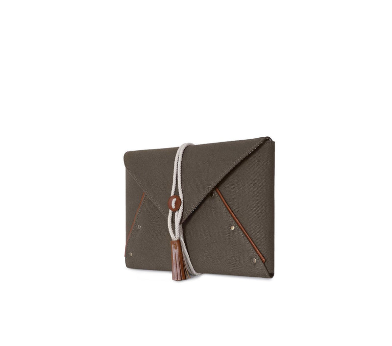 ENVELOPE CLUTCH